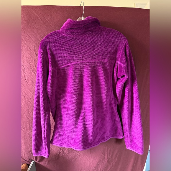 Patagonia Women's Magenta Synchilla Fleece Pullover - Picture 2 of 3